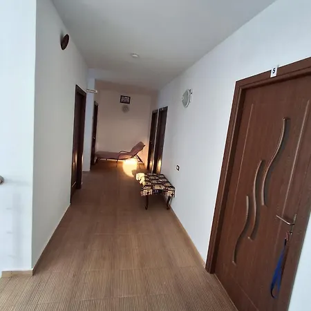 Casa Ani Δωμάτια σε οικογενειακή κατοικία